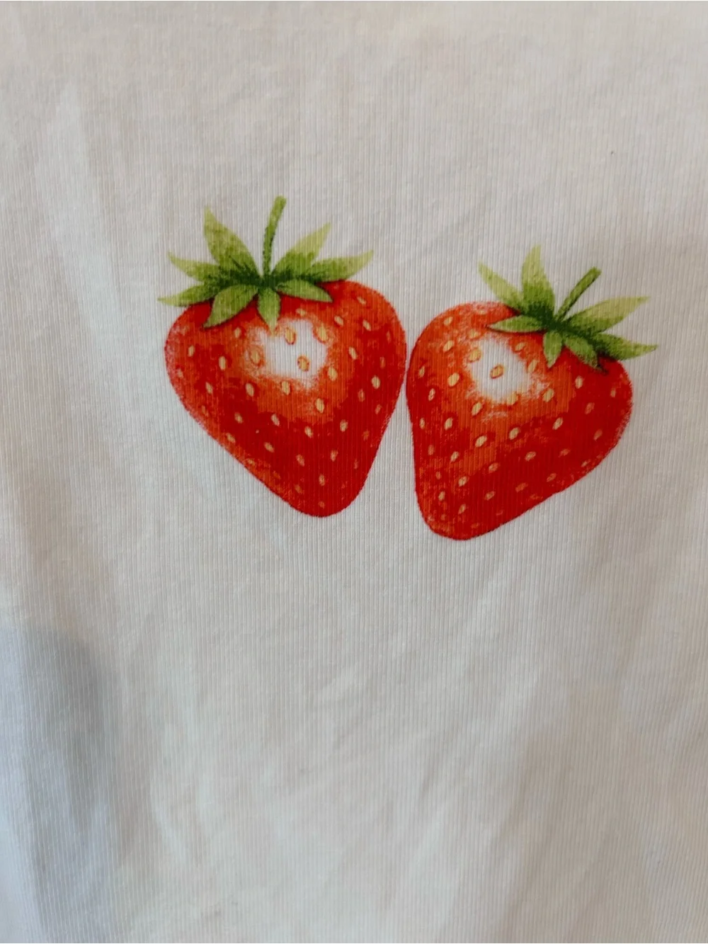 🆕🍓White Strawberry Tee - Picture 5 of 6